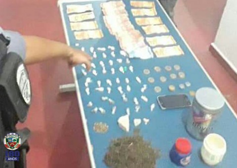 ‘Chupetinha’ é preso suspeito de jogar potes com drogas em matagal no Amazonas