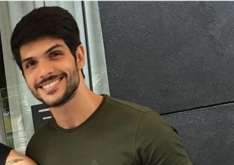 Ex-BBB Lucas desabafa sobre fase difícil após fim do noivado