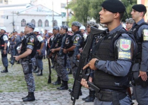 Governo publica decretos com 2.096 promoções de PMs do Amazonas