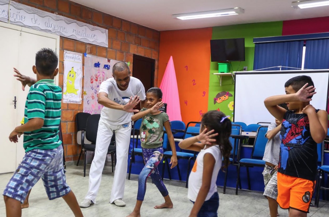 Prosamim tem aulas gratuitas de capoeira