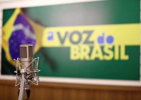 A Voz do Brasil pode ser transmitida em outros horários pelas rádios