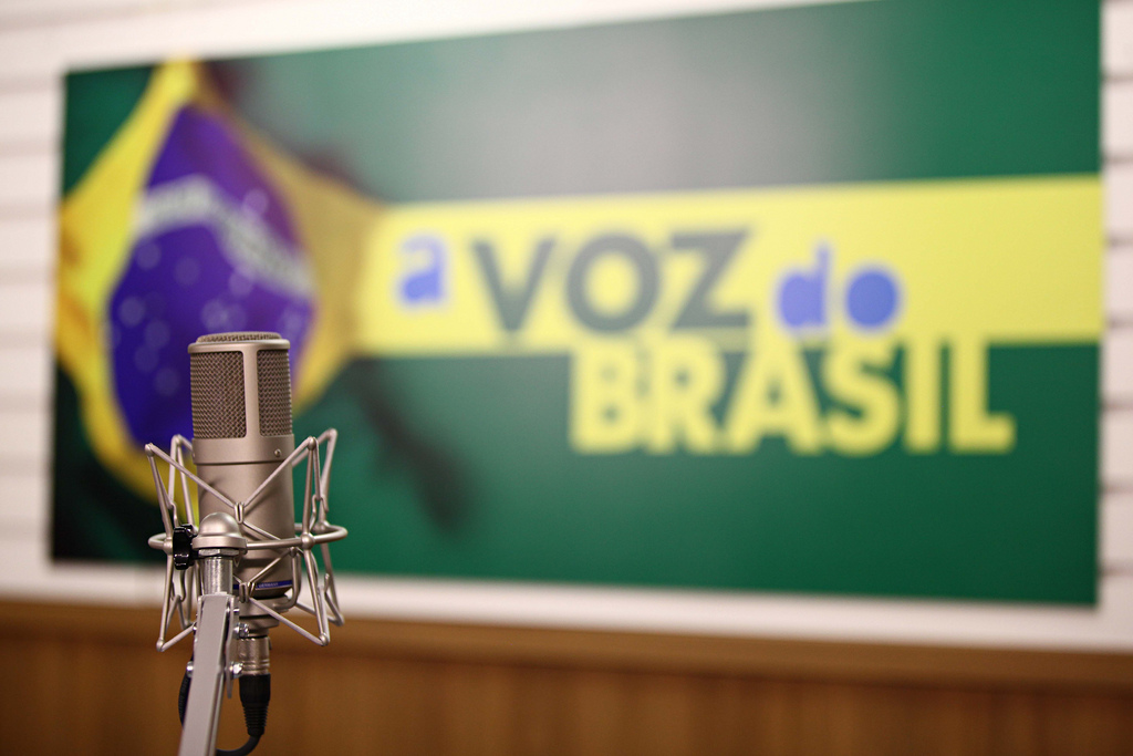 A Voz do Brasil pode ser transmitida em outros horários pelas rádios