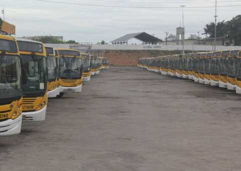 30 mil pessoas ficam sem ônibus após paralisação dos rodoviários em Manaus