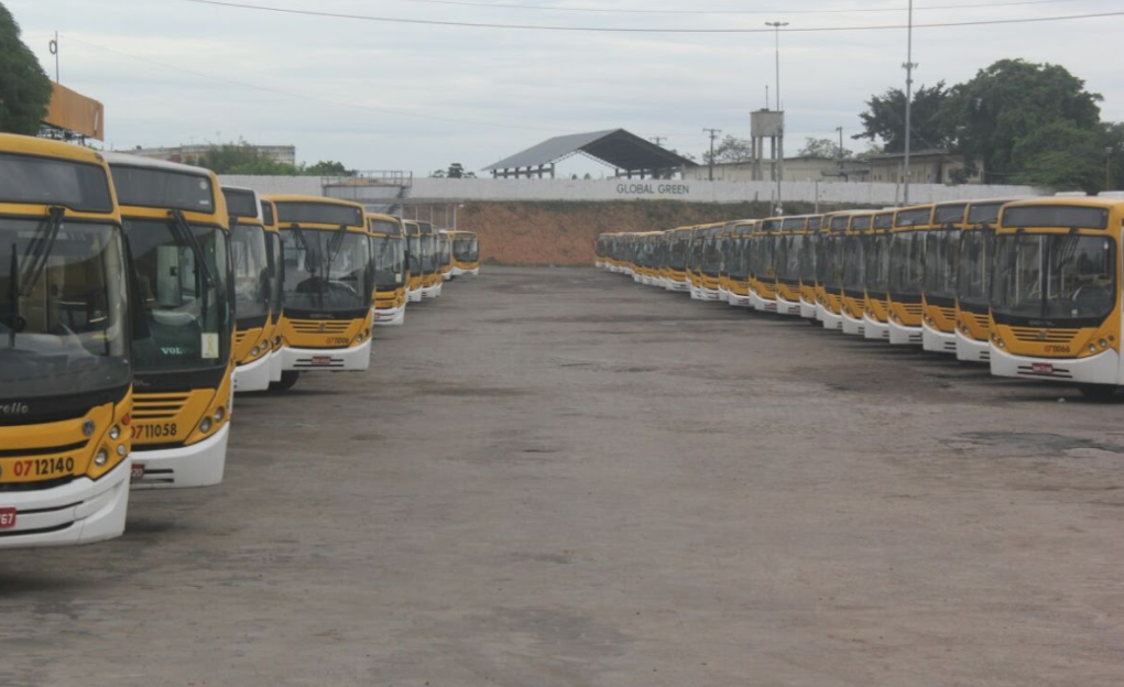30 mil pessoas ficam sem ônibus após paralisação dos rodoviários em Manaus