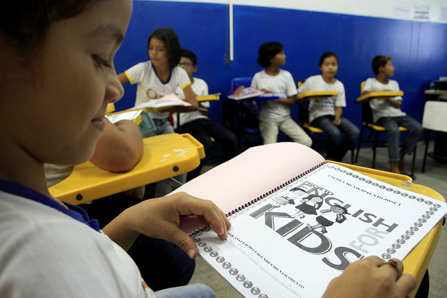 Programa English for Kids chega à zona ribeirinha de Manaus