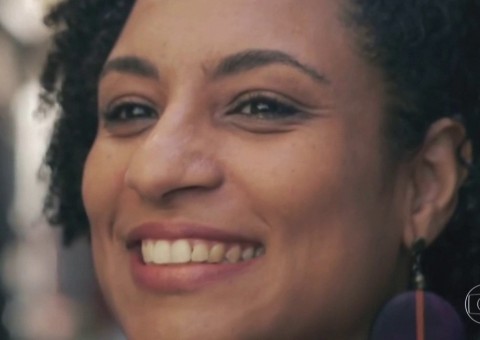  Telespectadores se comovem com homenagem do Jornal Nacional a vereadora assassinada no Rio