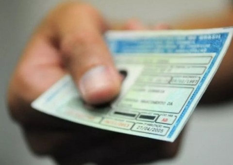 A partir de junho, motoristas terão que fazer curso e prova para renovar CNH