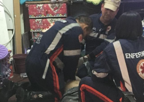 Suspeita de furto é espancada até a morte na frente da filha em Manaus