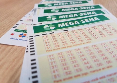 Acumulada, Mega-Sena pode pagar R$ 60 milhões neste sábado