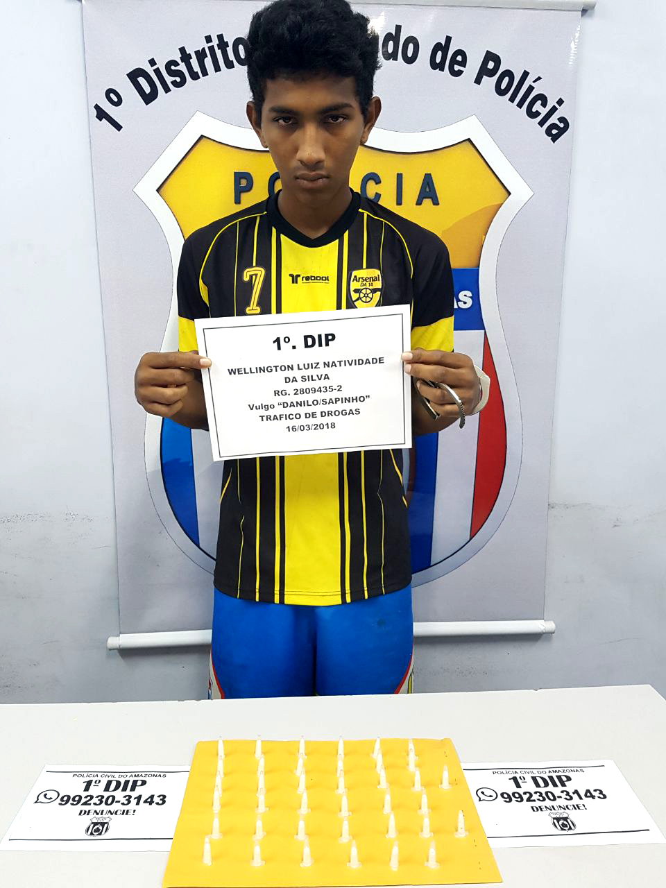  ‘Sapinho’ é preso com pinos de cocaína dentro de casa em Manaus