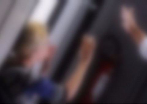 Idosa é esfaqueada e deixa bilhete com nome de suspeitos antes de morrer 