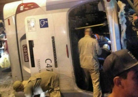 Acidente com ônibus deixa 21 pessoas feridas na Cidade de Deus