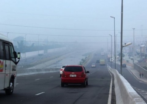 Aeroporto Internacional Eduardo Gomes fecha por mau tempo em Manaus