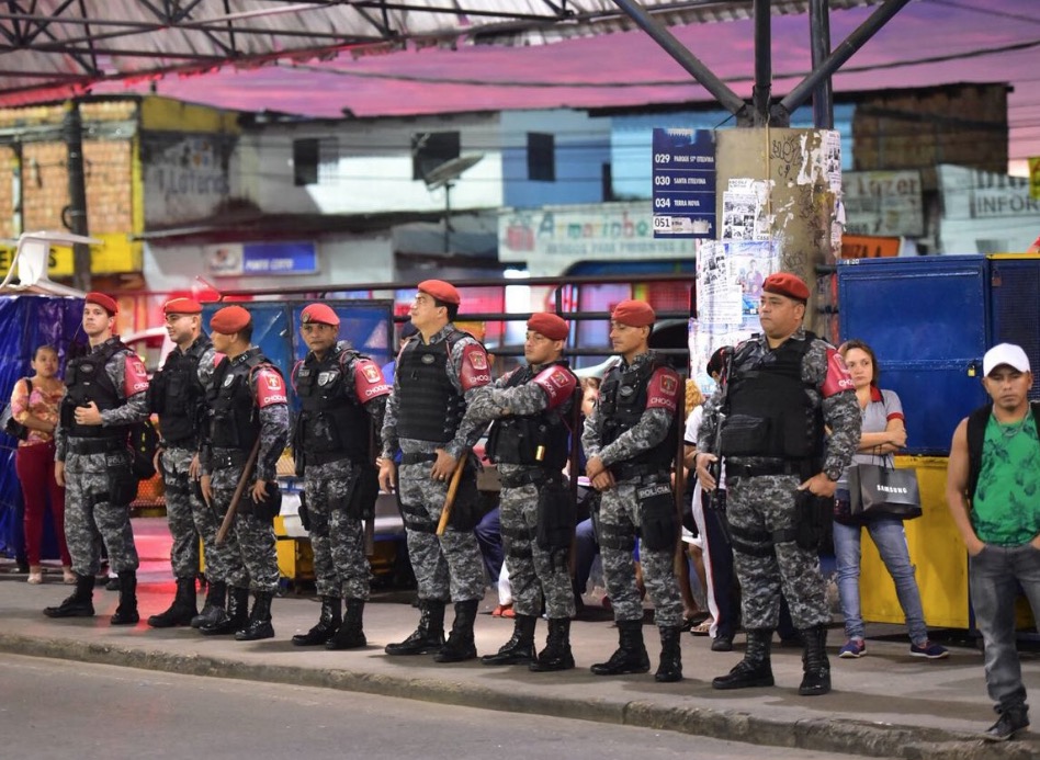 Terminais de ônibus começam a ter reforço no policiamento nesta segunda