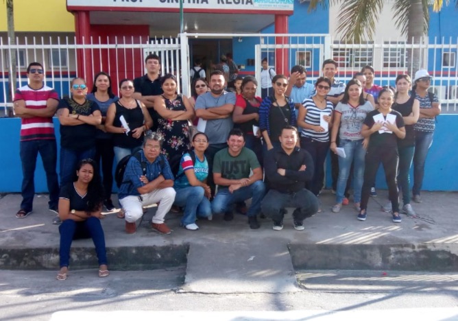 Professores do Amazonas paralisam atividades e aulas são suspensas