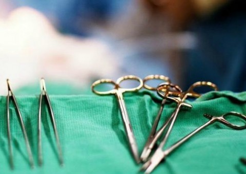 Homem passa por cirurgia no cérebro por engano 