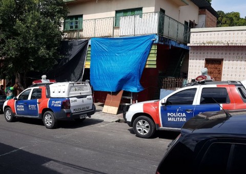 Motorista passa atirando por mercearia e aterroriza moradores em Manaus