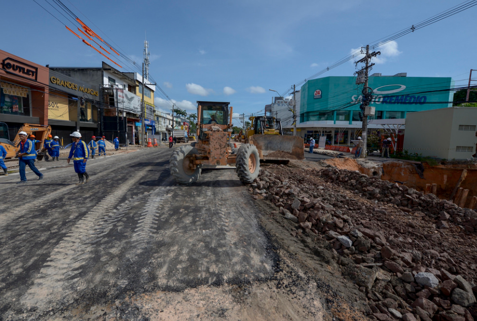 Seminf finaliza reparos em trecho que deve ser liberado na Djalma Batista 