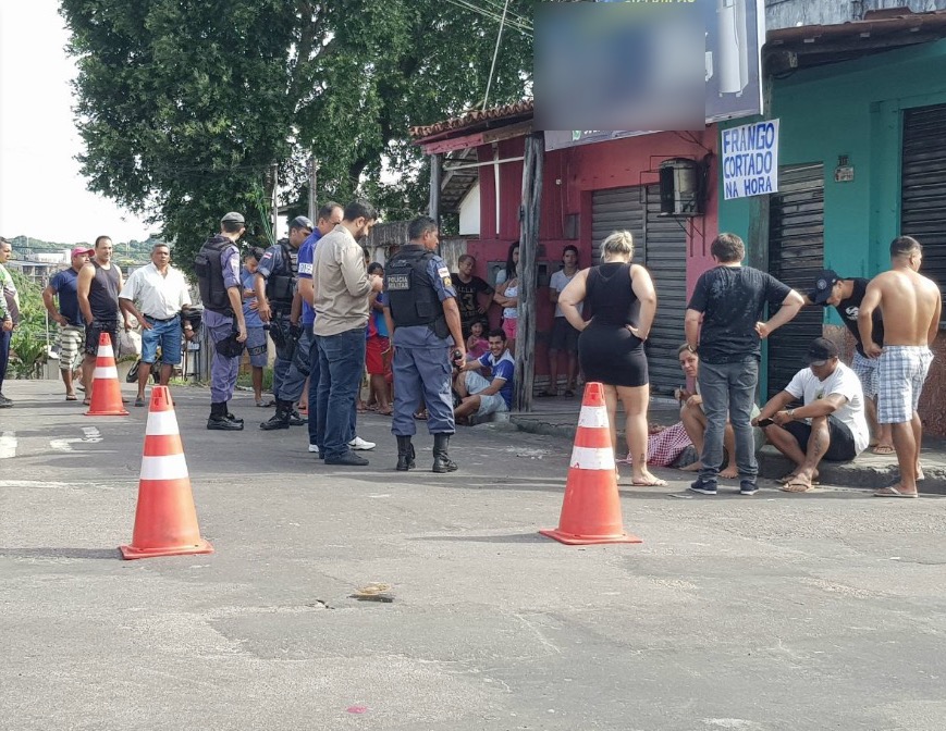 Homem tem cabeça dilacerada com tiros em Manaus