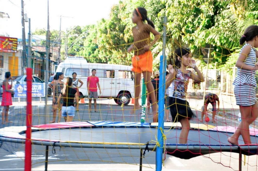 Prefeitura realiza o projeto Brincando na Rua no conjunto Boas Novas neste sábado