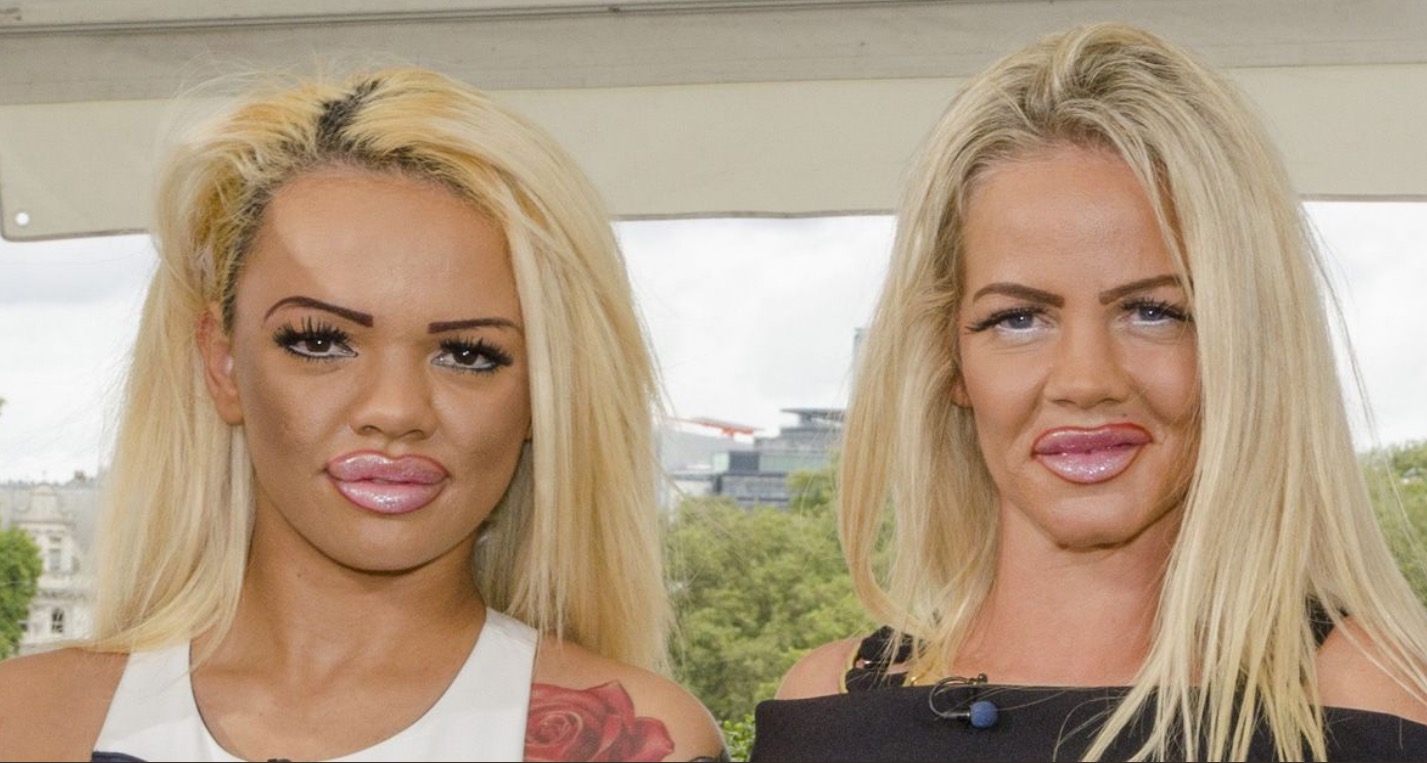 'Fico feliz por minha filha ser stripper e pagar por nossas cirurgias plásticas'