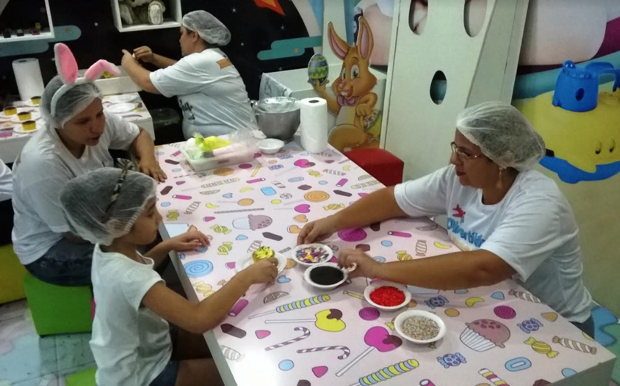 Caça aos ovos e brincadeiras lúdicas movimentam shopping de Manaus