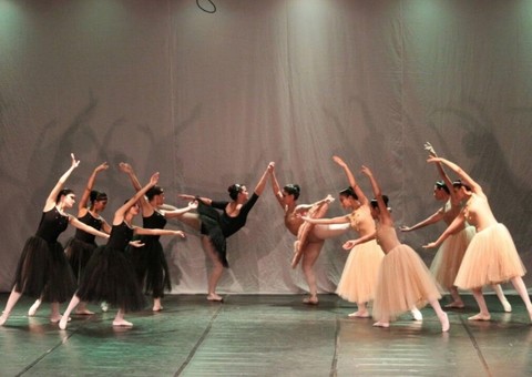 Teatro da Instalação receberá Quatro espetáculos em Um