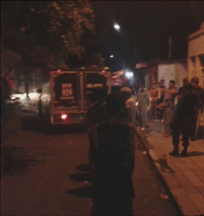 Em decomposição, corpo de homem é encontrado dentro de casa em Manaus