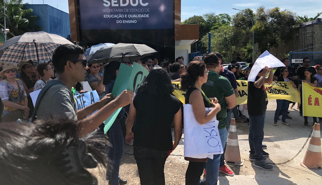 Professores decidem manter greve geral programada para esta quinta-feira