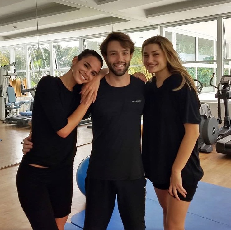 Neymar acompanha Bruna Marquezine em treino com personal 