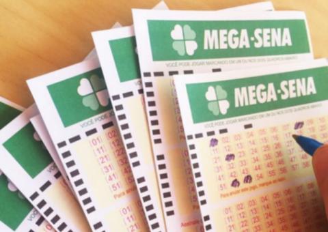 Mega-Sena: 53 apostadores acertam quina e cada um vai faturar R$ 57 mil