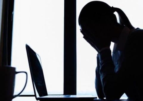 Assédio sexual no trabalho: um caso por hora é levado à Justiça no Brasil