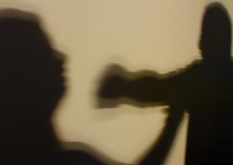 Homem é preso acusado de espancar sogros e esposa em Manaus