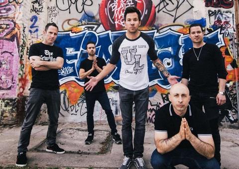 Simple Pan tem shows confirmados no Brasil