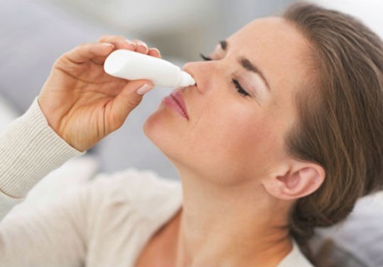 Médico ensina massagem facial que alivia nariz entupido e sintomas de rinite e alergia