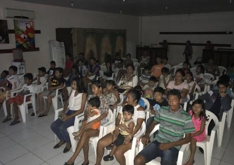 Maués realiza 1ª sessão de cinema após 8 anos