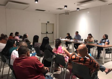 Governo recebe proposta de sindicatos para reajuste salarial de servidores da saúde