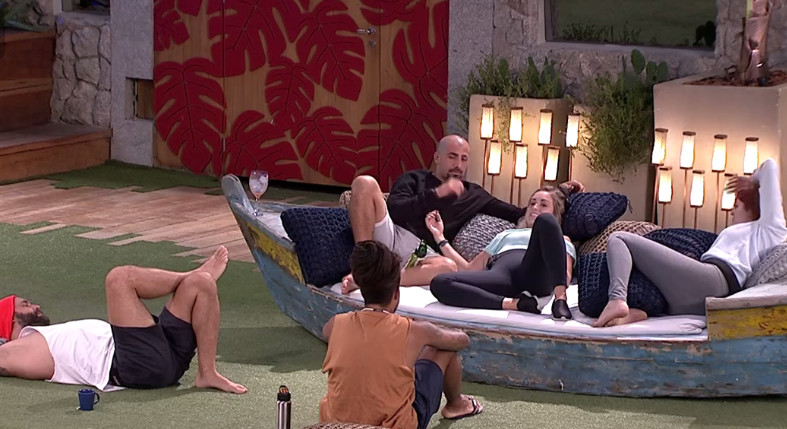 BBB18: Brothers são ameaçados de expulsão e produção proíbe brincadeiras de contato físico
