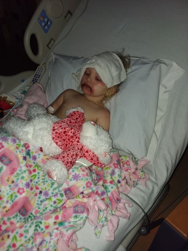 Criança vai parar no hospital após usar maquiagem infantil