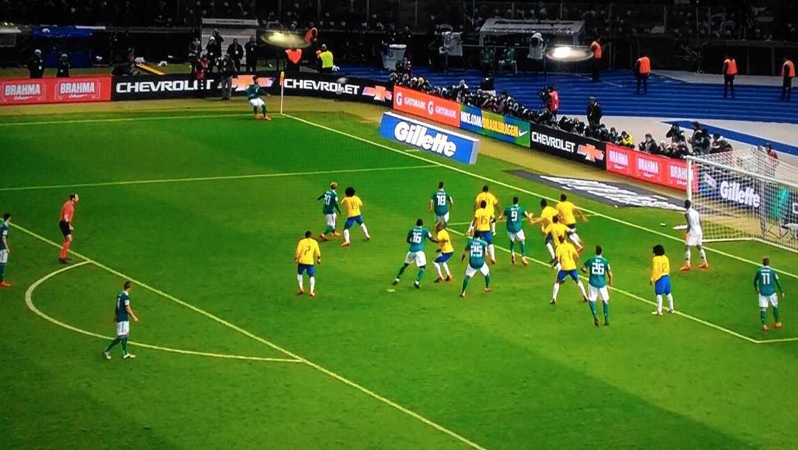 Brasil vence Alemanha em reencontro após 7 a 1