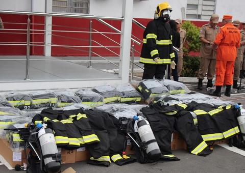 Corpo de Bombeiros entrega novos equipamentos para as unidades do interior do Amazonas