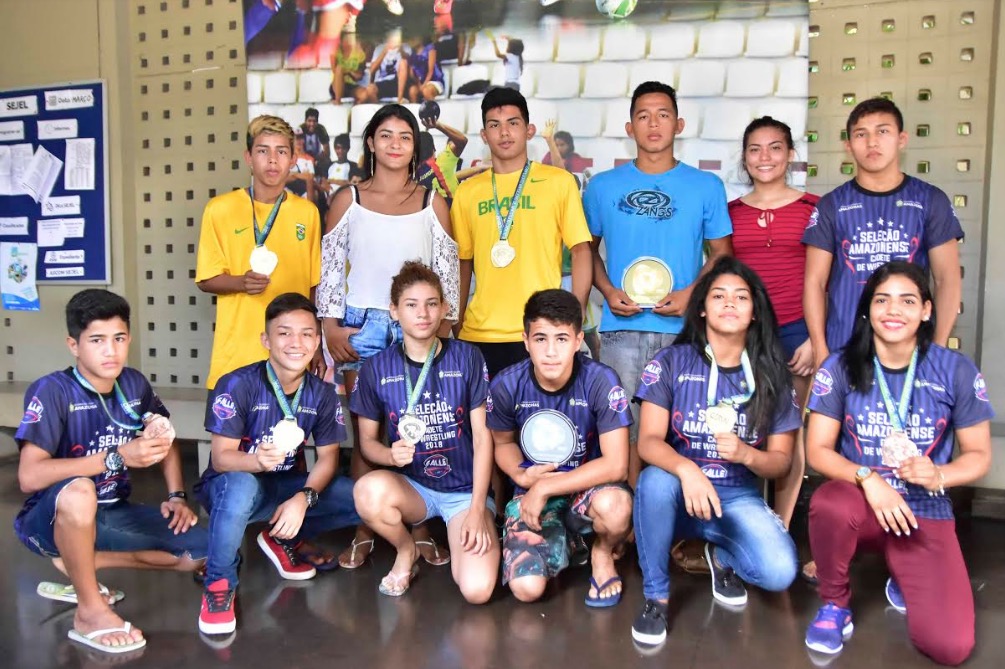 Seleção amazonense de Luta Olímpica arrecada 8 medalhas de ouro no Campeonato Brasileiro