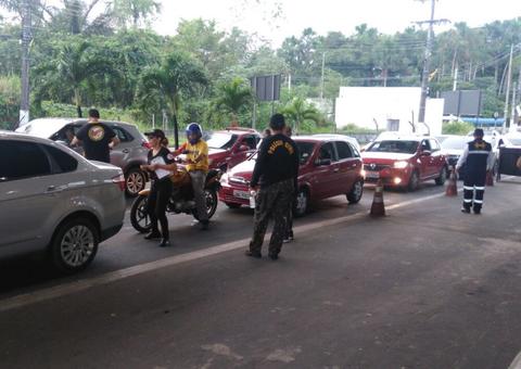 Detran fiscaliza saídas de Manaus em véspera de feriado 