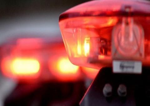 Populares se revoltam e espancam suspeito de assalto em Manaus