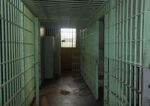  Detentos são encontrados mortos dentro de celas em presídio