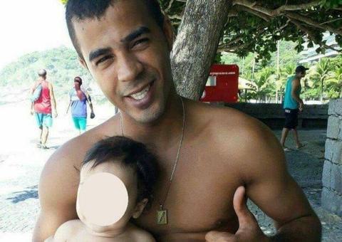 Com bebê no colo, ajudante de pedreiro é baleado em tiroteio da PM na Rocinha
