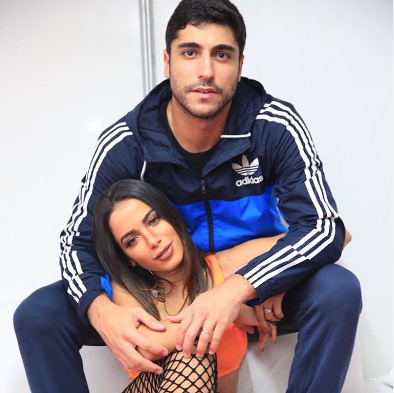 Marido de Anitta abre álbum de fotos inéditas e enaltece cantora em textão 