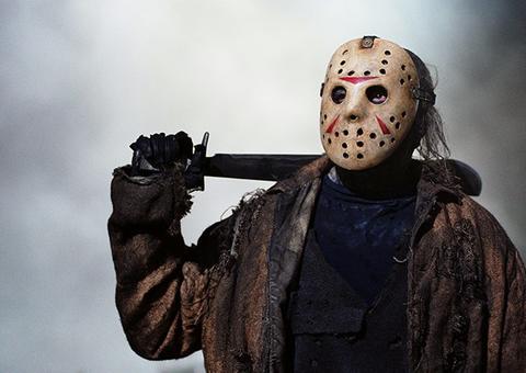 Jason dá as caras no novo trailer de Jogador Nº 1