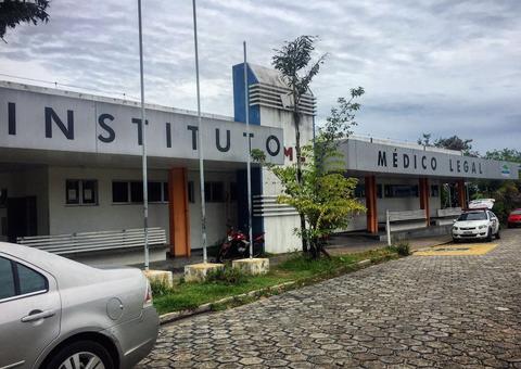 Homem é morto a facadas por grupo em Manaus