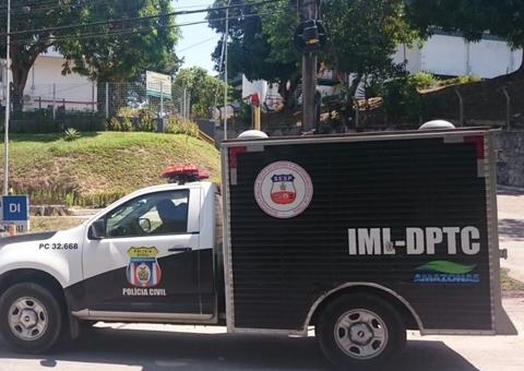 Com faca cravada no estômago, homem é morto em briga de bar em Manaus